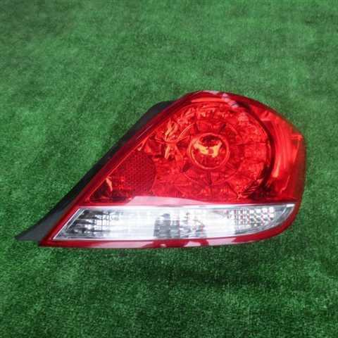 KB1 ホンダ レジェンド テールランプ ライト 右 運転席側拍卖