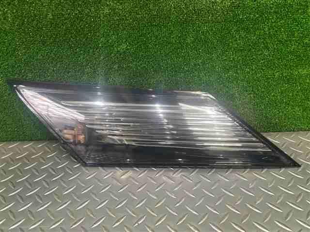 マツダ ビアンテ CCEFW フロントガーニッシュ 右 C273-510A0拍卖