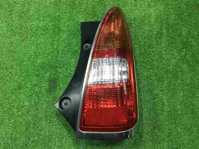 ダイハツ ミラジーノ L650S テールランプ 右 ライト 運転席側拍卖