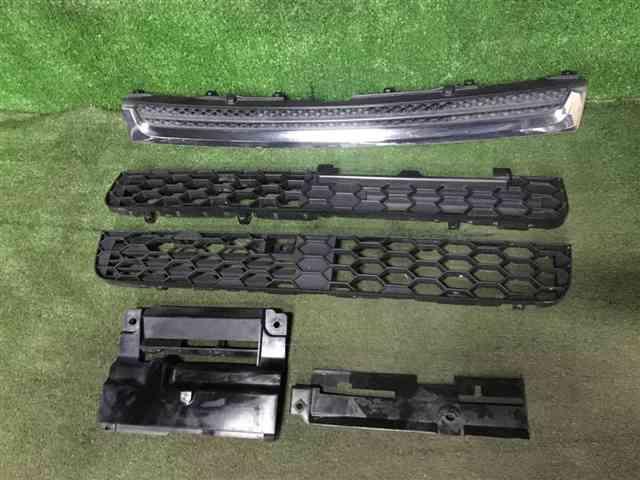 ダイハツ ムーヴ L175S ラヂェーターグリル フロント セット拍卖