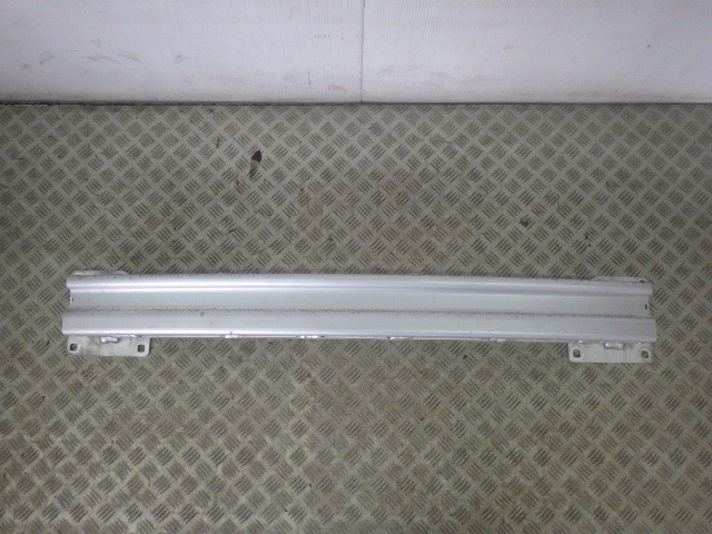 【Y0411】 レンジローバー イヴォーク LV2A 2013年2月 リアバンパーホースメント BJ32-17906AC 中古 即決拍卖