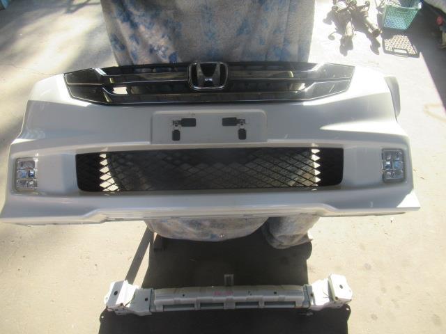 ステップワゴン DBA-RG1 FバンパーASSY スパーダS Zパッケージ K20A 4DT NH624P A 裏品番71101-SLJ-0000拍卖