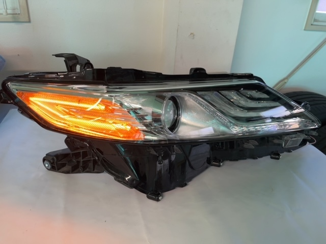 現物ライトお預かり加工 AXVH70 カムリライト US仕様サイドマーカー加工 ライト加工拍卖