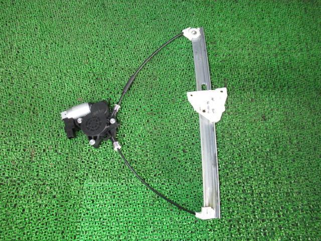 アクセラ DBA-BKEP 左フロントドア パワーウィンドモーター レギュレータモーター G22C-59-58XC BP4K-59-590A /40889拍卖