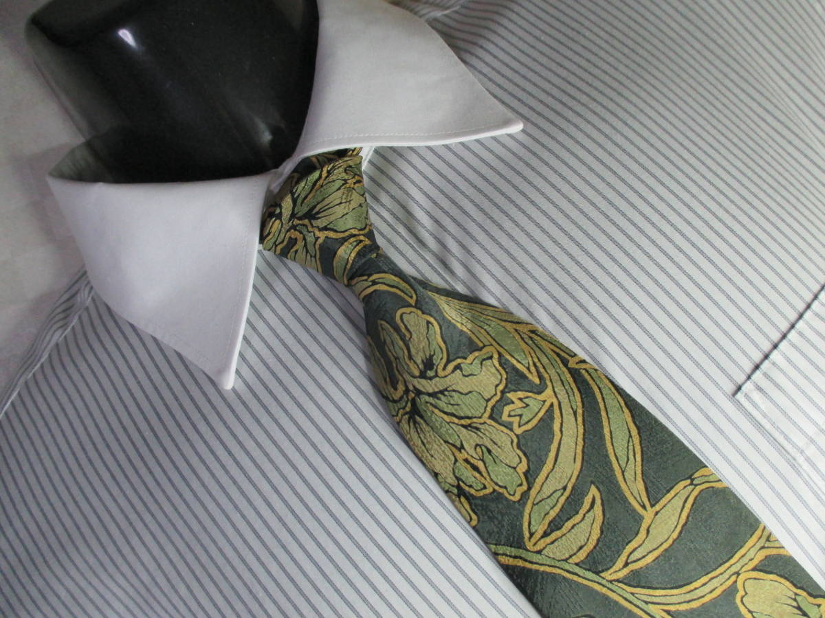 ◇森 英恵 HANAE MORI ◇ネクタイ◇中古品◇草花の柄・緑色系◇第31弾ブランドがいっぱい◇31-63◇拍卖