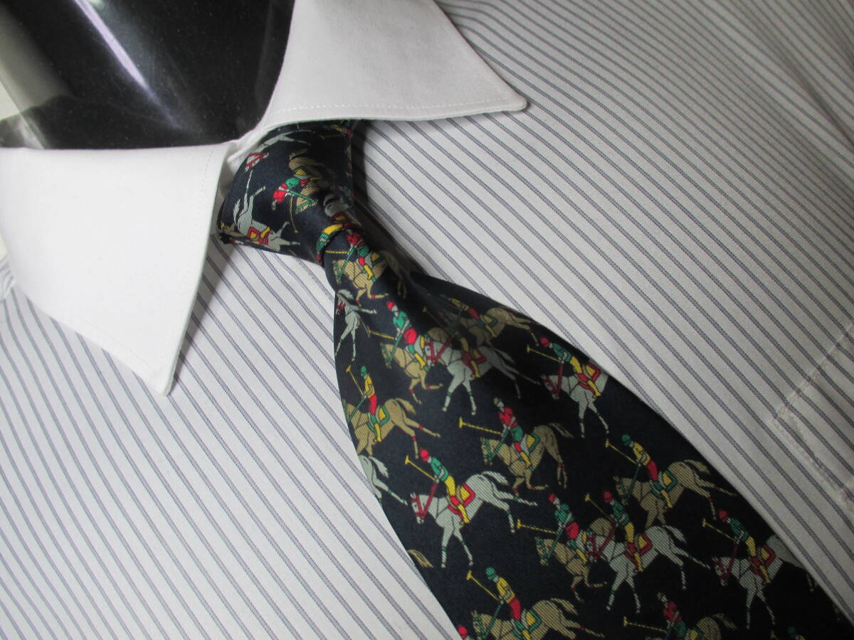 ◇ロンシャン LONGCHAMP ◇ネクタイ◇中古品◇ポロ競技/乗馬の柄・-色系◇第31弾ブランドがいっぱい◇31-156◇拍卖