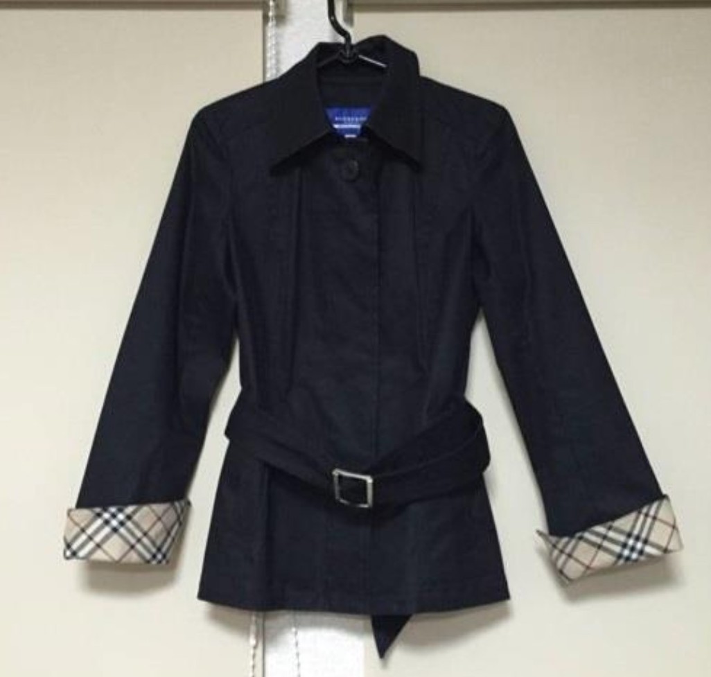 送料無料★バーバリーブルーレーベル★トレンチコート★襟裏&袖先チェック★黒 ブラック★スプリングコート★薄手コート★38M ベルト付き拍卖