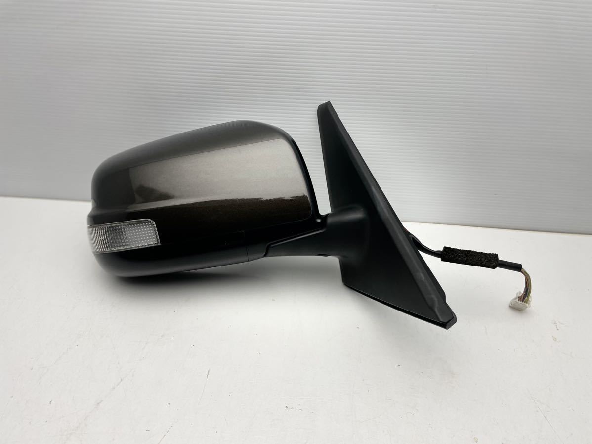 日産 セレナ C26/HC26/FC26/HFC26/NC26/FNC26 ハイウェイスター S-HYBRID前期 右ドアミラー 9ピン LAE拍卖