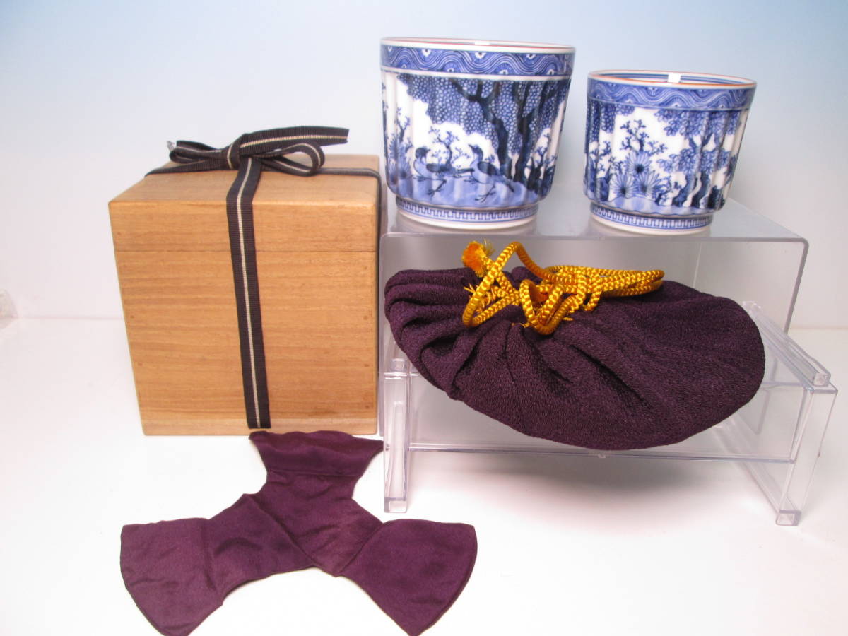 ☆茶道具 琴浦窯 和田桐山 祥瑞写 山水に丸紋筒茶碗 大小 2 仕覆 木箱付拍卖