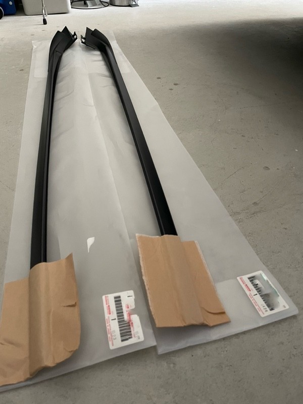 【未使用 トヨタ 純正】アルファード ヴェルファイア 20系 ルーフドリップサイドフィニッシュモールティング 左右セット拍卖