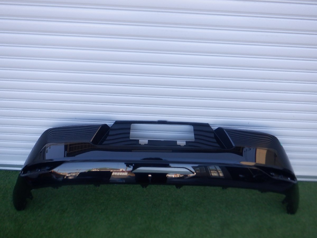 新車外し トヨタ純正 AZSH36W クラウンスポーツ クラウン スポーツ リアバンパー 下部分 52169-30440 ブラック m-24-2-298拍卖
