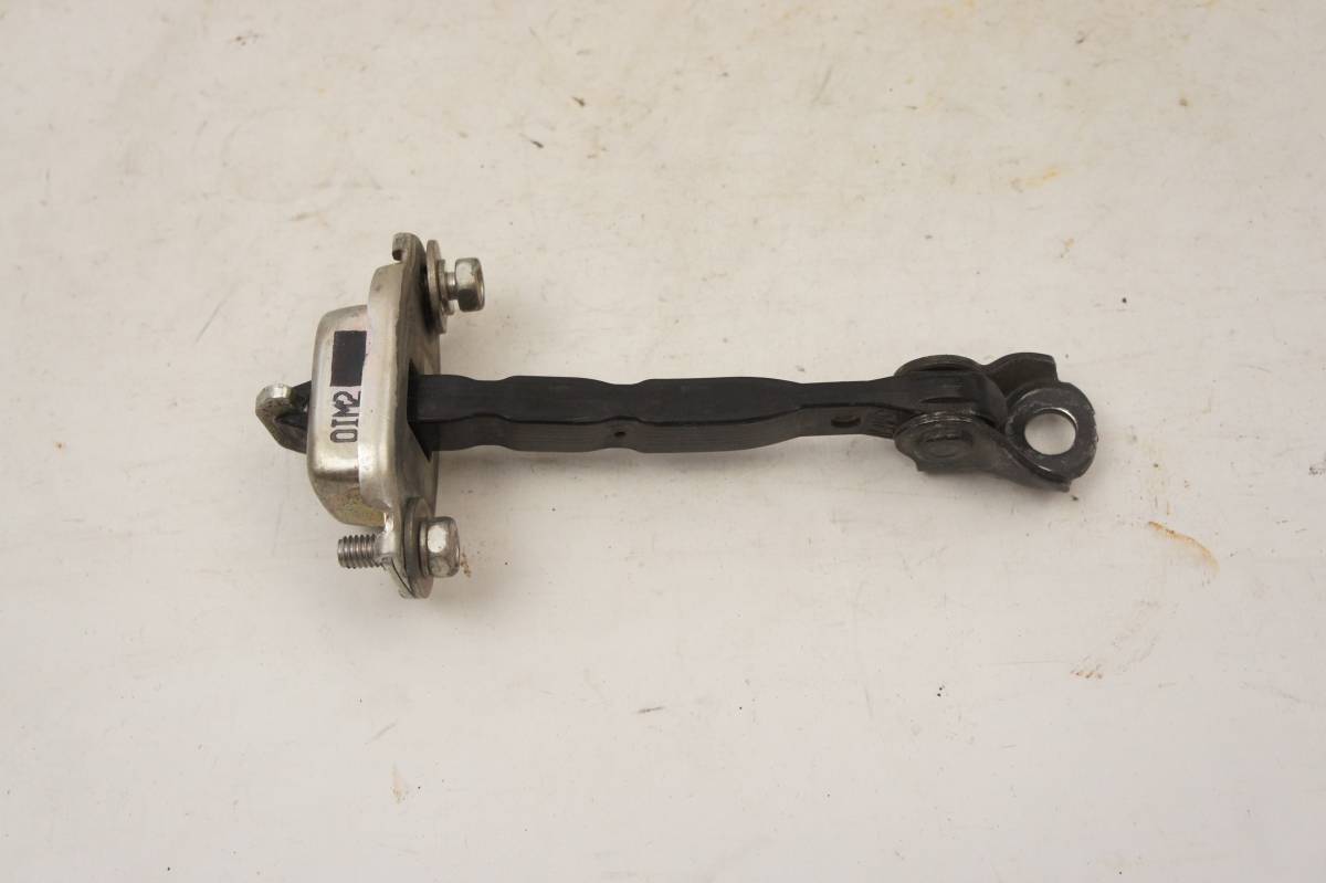 ドアチェックリンク GK4 フィット外し フロント 運転席側 右 R ホンダ 純正 @1397d拍卖