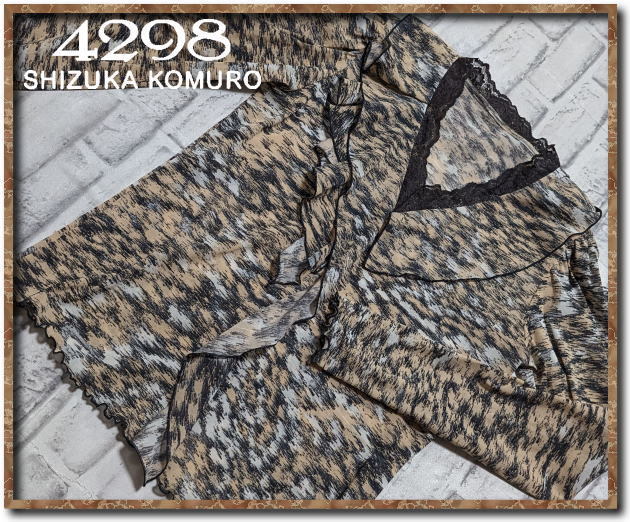 美品!!☆4298 SHIZUKA KOMURO シズカコムロ レース付きチュールカットソー☆拍卖