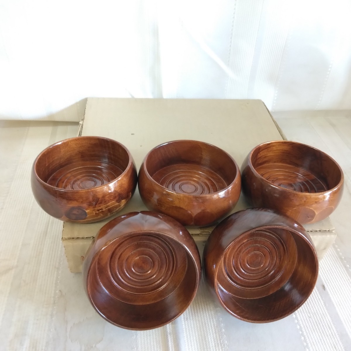 【 木の小鉢 】天然木 くり抜き椀 5個セット ビンテージ 蛇の目柄 かわいい 小物入れ 拍卖