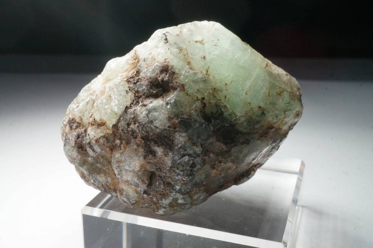 【特別即決価格!】早い者勝ち!30年前の希少在庫!天然マダガスカル産セレスタイト原石(母岩付)天青石98g拍卖