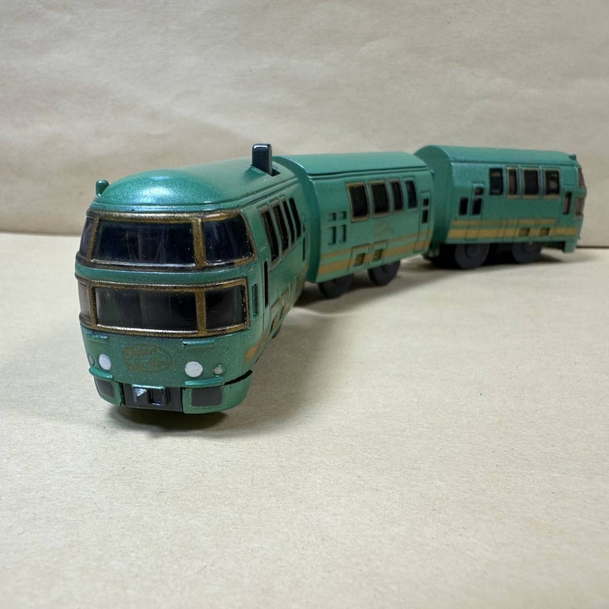 カプセルプラレール ゆふいんの森 モーター車 3両編成セット拍卖