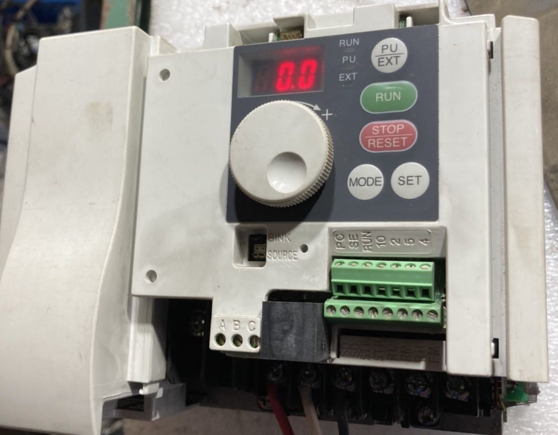 通電確認済 MITSUBISHI インバータ FR-S520E-3.7K拍卖