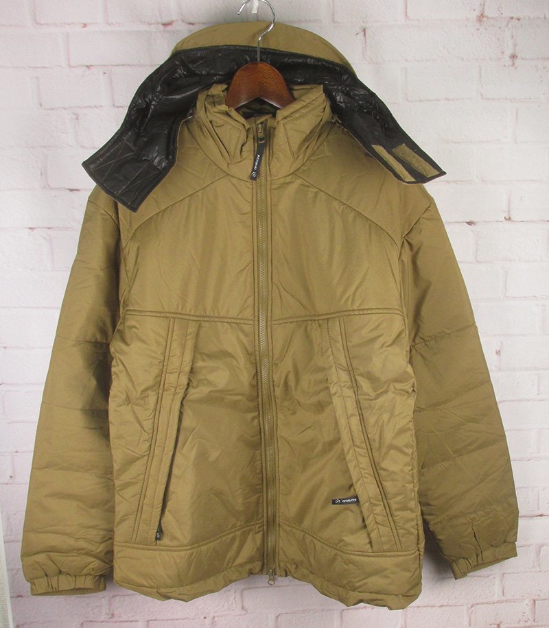 LFJ24117 BEYOND ビヨンド PCU Level7 ジャケット S 未使用 コヨーテブラウン拍卖