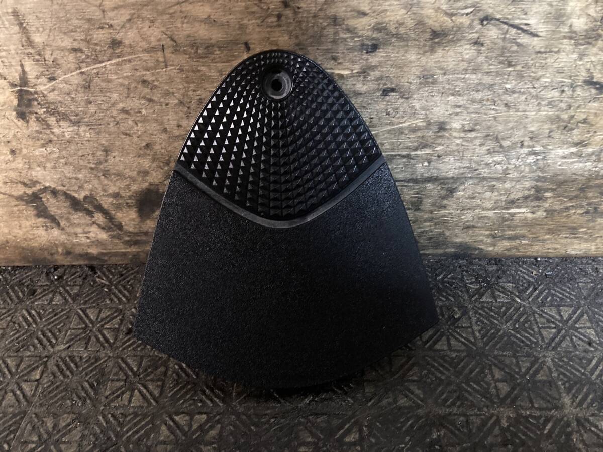 SUZUKI レッツ2 CA1PA バッテリーカバー 神戸発 B130-15拍卖