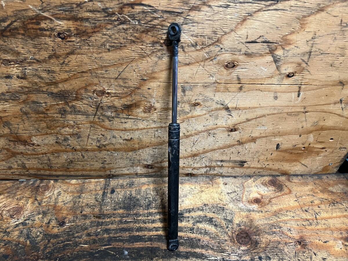 YAMAHA マジェスティ125 キャブ車 5CA シートダンパー 神戸発 C62-23拍卖