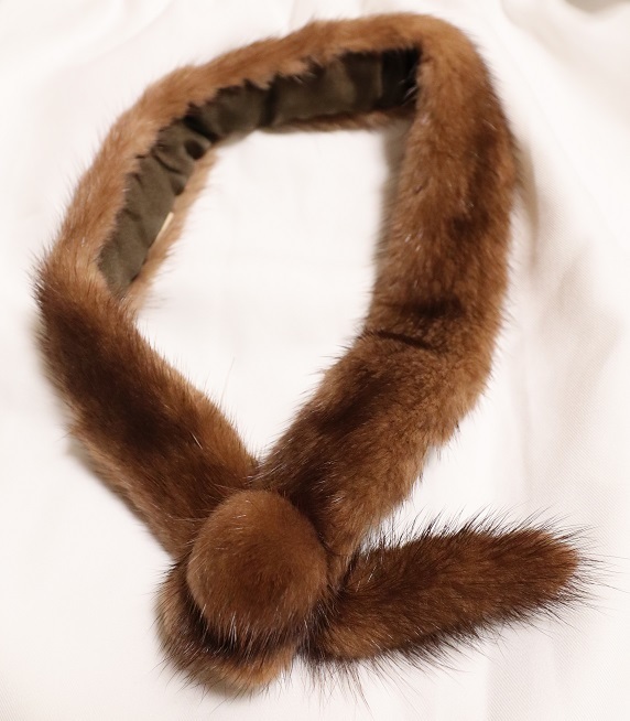 軽量!暖かい!ミンク ファー マフラー ブラウン 画像の状態で内回り約49cm 美品 リアルファー拍卖