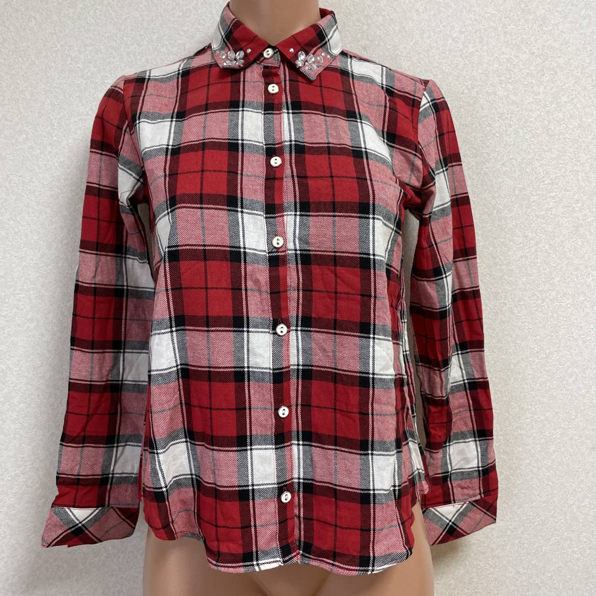 【新品】しまむら Sorridere ビジュー チェックシャツ M拍卖