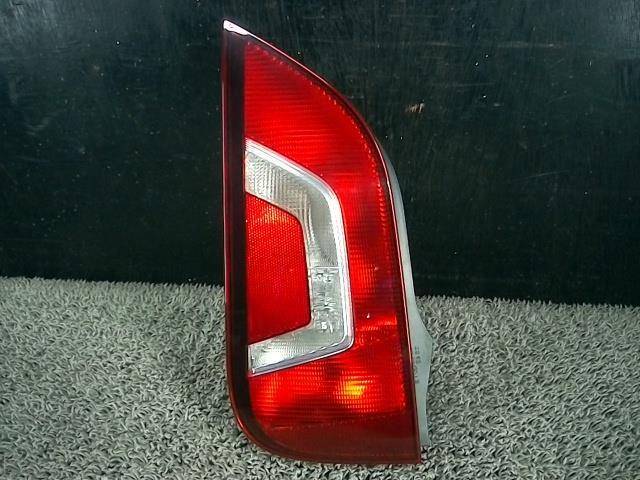 ☆VW アップ! 左テールランプ AACHY 1S0 945 095 D/13927F 1S0 945 095 G 平成24年 拍卖
