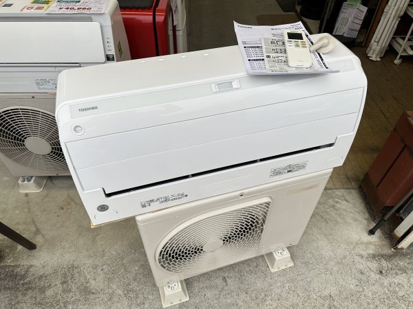 TOSHIBA 東芝 2020年 2.2kw 6畳用 冷暖房ルームエアコン RAS-F221RBK ②拍卖