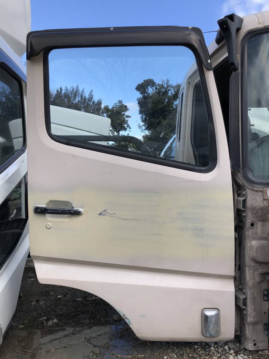 11242m 三菱 ふそう スーパーグレート LKG-FS54VZ ドア 右側 運転席側拍卖