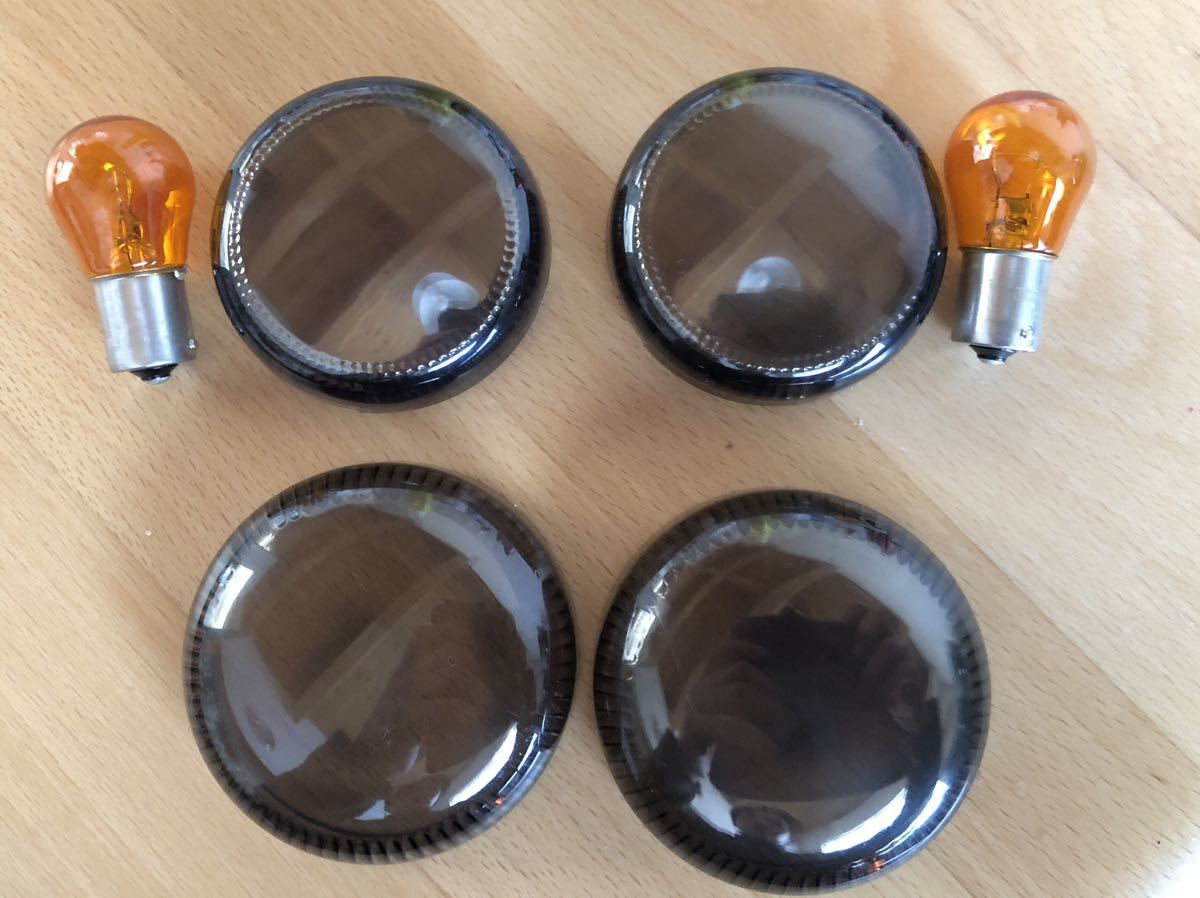 送料込 ハーレー スポーツスター ソフテイル 前後スモーク ウインカーレンズ スポーツグライドFLSB等 クロームメッキタイプ拍卖