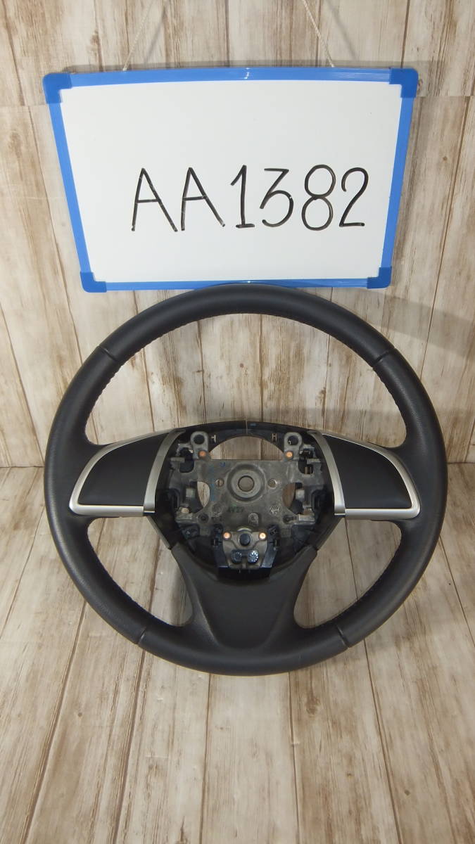 ★★★AA1382★★ B21W 日産 デイズ ステアリング ハンドル スイッチ付拍卖