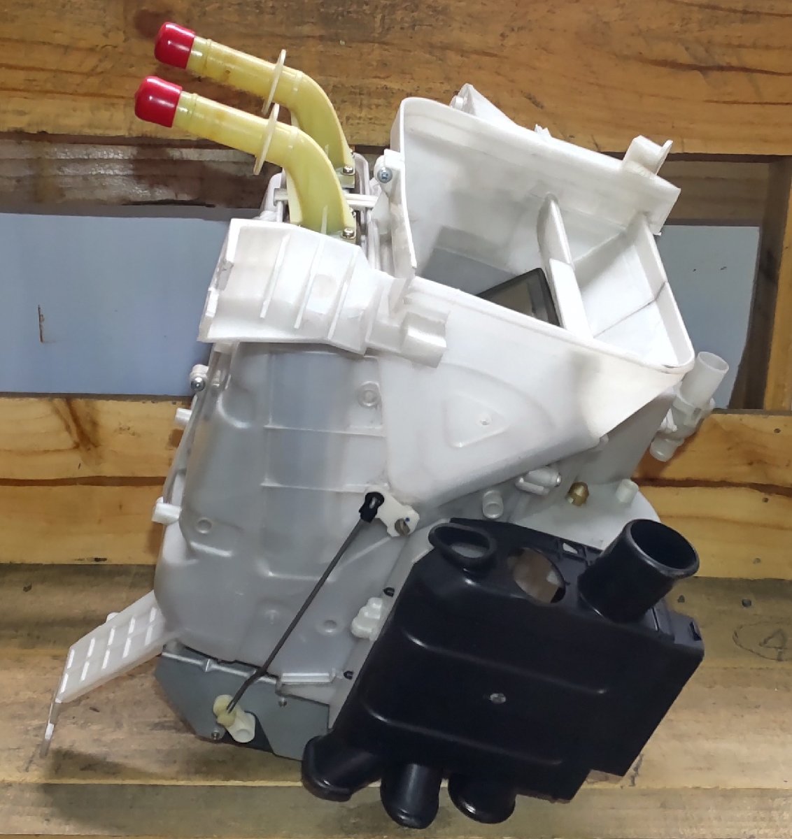 ヒーターユニット 日産 スカイライン HR33 H9/6 07394/0096 27110-26U00 ゼクセル 3950C 中古拍卖