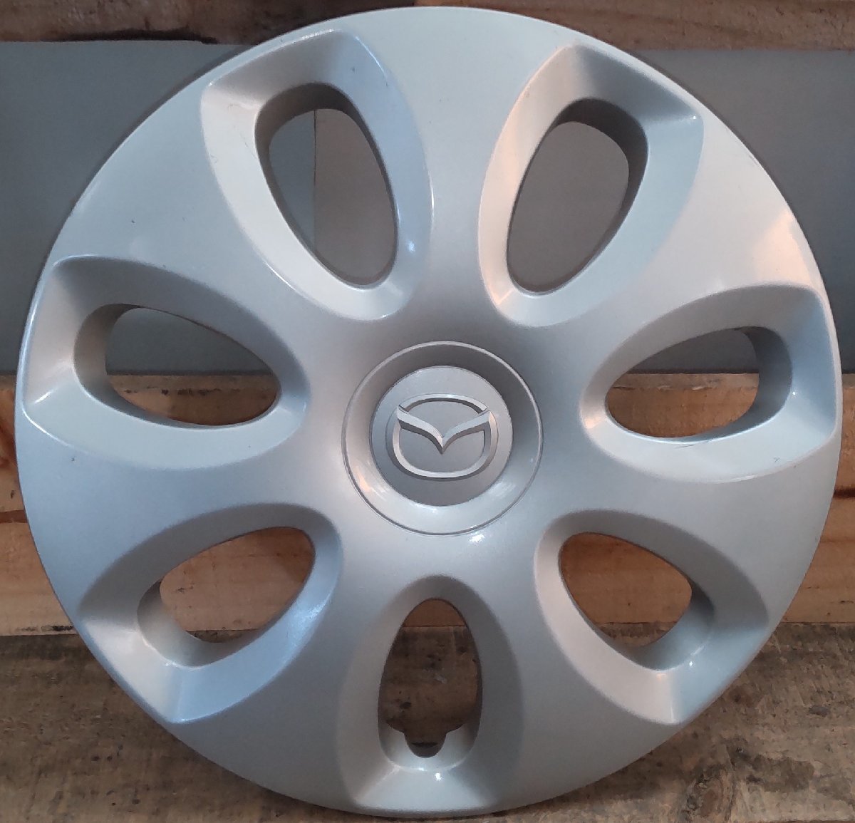 ホイールキャップ マツダ 13インチ 1枚 A250A 中古拍卖