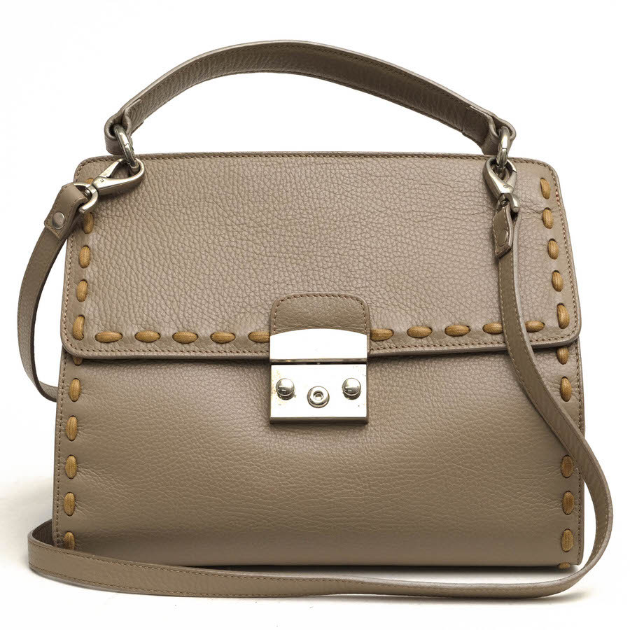 BARNEYS NEWYORK バーニーズニューヨーク ハンドバッグ 牛革 フラップ式 2WAY ショルダーバッグ シボ革 シュリンクレザー拍卖