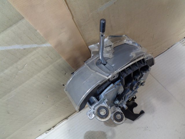 シエンタ NCP81G シフトセレクター 純正【送料込み】拍卖