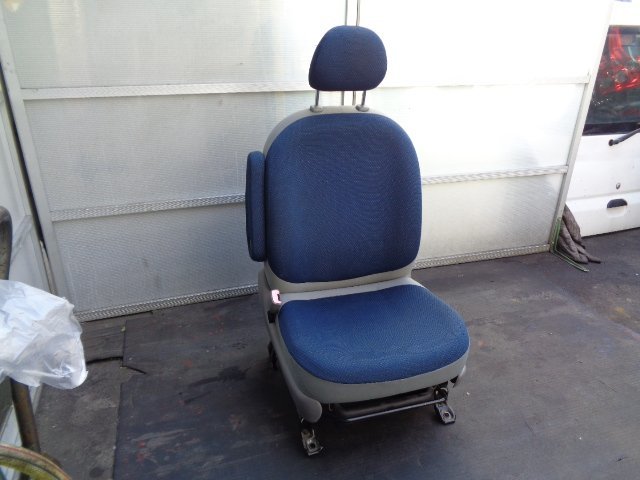 シエンタ NCP81G フロント シート 左 純正★送料はシステム上 無料と表示されますが着払拍卖