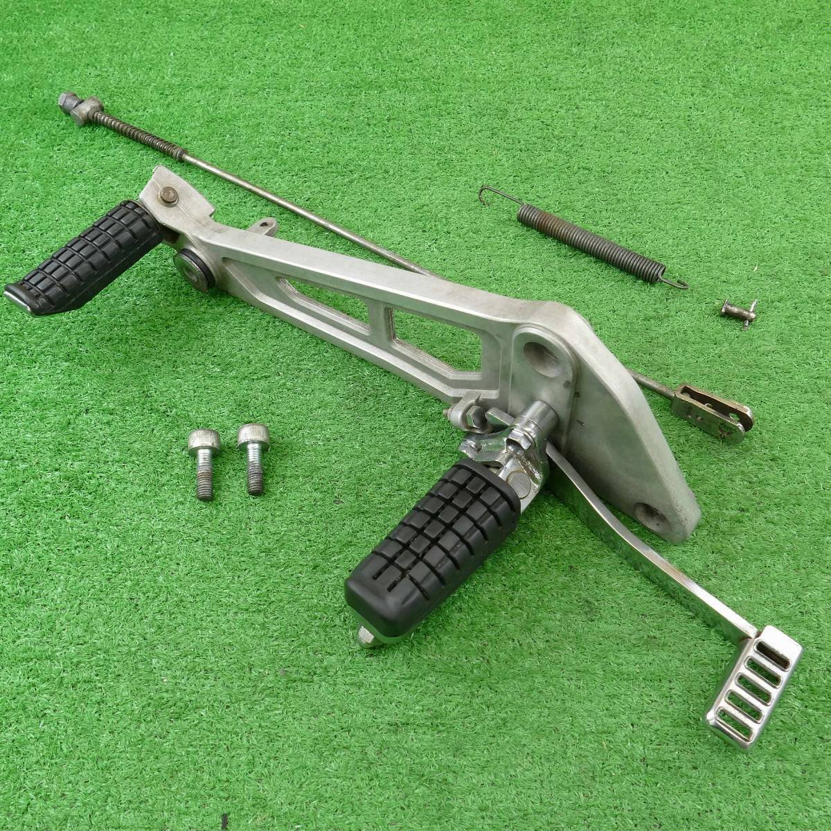 GB250 クラブマン 右 ステップ セット!! 純正 ブレーキ ペダル バー ホルダー ブラケット ペグ プレート MC10-150 5型前期 S型 2b拍卖