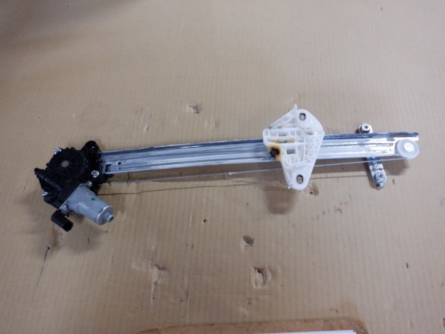 ホンダ N-ONE 純正 右 フロント レギュレータ モータ 44268/HK拍卖