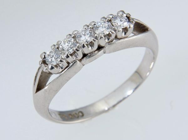 ★☆見て!Pt900ダイヤ5粒0.25Ctが輝くリング9号!MJ-1470拍卖