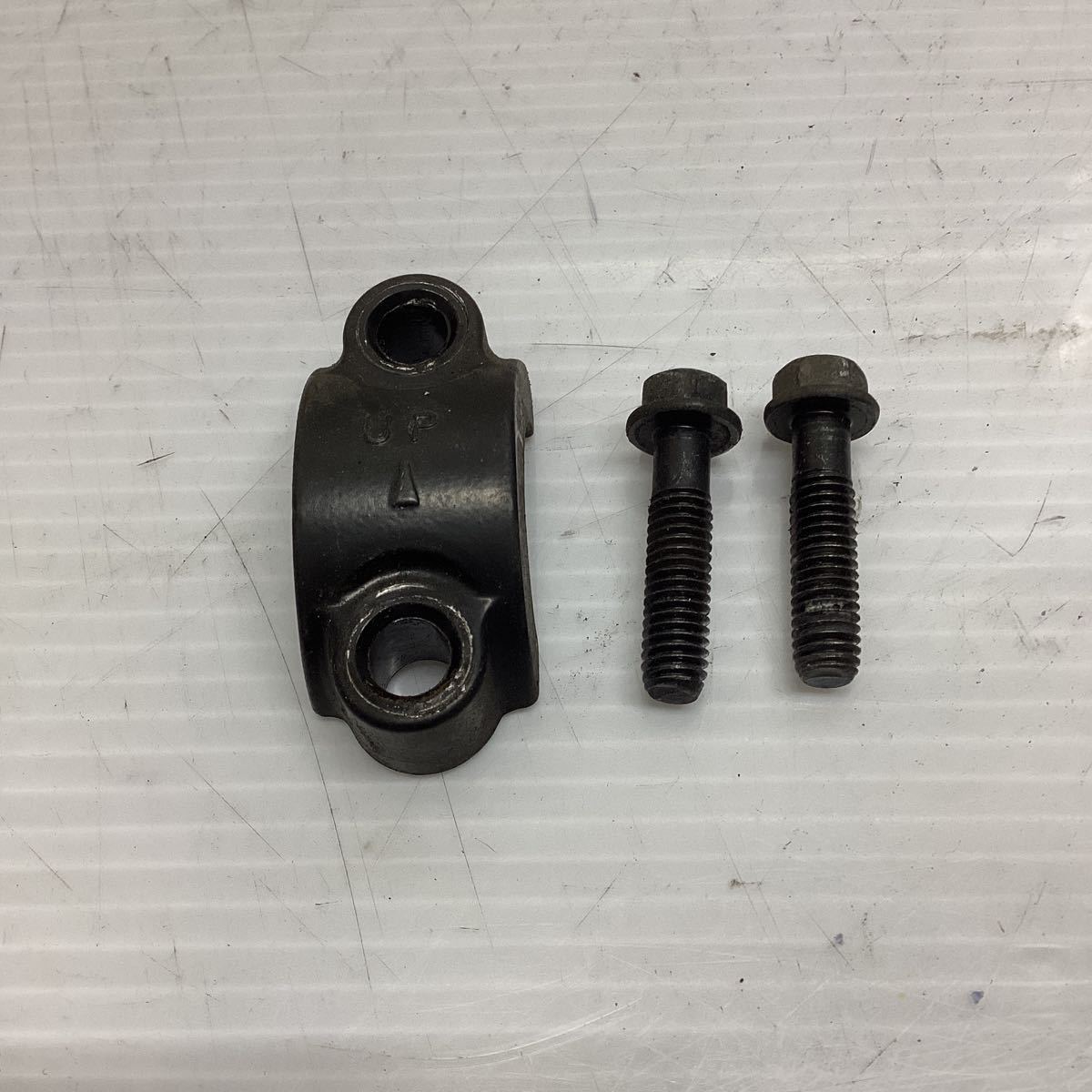 F15-42 スズキ アドレスV125S CF4MA マスターシリンダー クランプ 純正部品拍卖