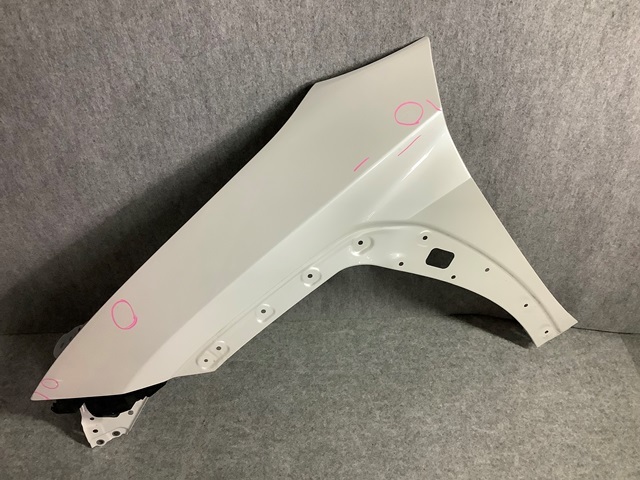 A1647-2F レクサス UX MZAA10 MZAH10 フロント フェンダー 左 パール系 ☆拍卖