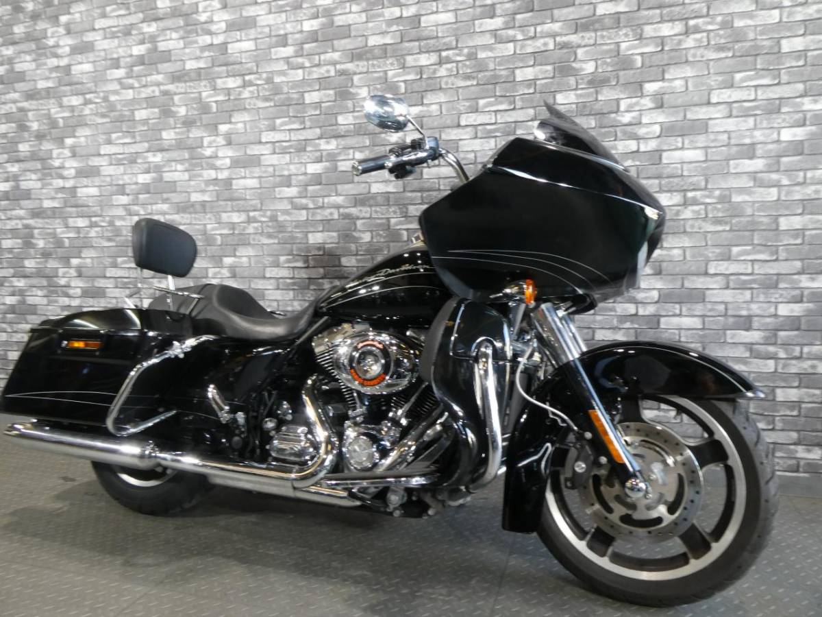 ☆ハーレーダビッドソン FLTRX ロードグライド 社外マフラー バックレスト ウインドスクリーン 大阪から 大西商会拍卖