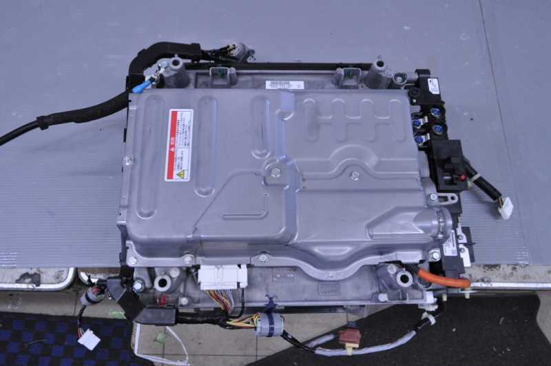 フィット HV 前期(GP1 GP2) 純正 ハイブリットバッテリ HVバッテリー 1E100-RBJ-013 1B000-RE0-J50 k080143拍卖