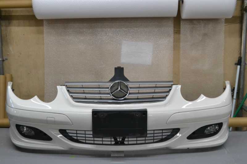 ベンツ C180 クーペ 右ハンドル 前期(203746) 純正 破損無 取付OK フロント バンパー グリル フォグランプ付 960U 白 k080069拍卖