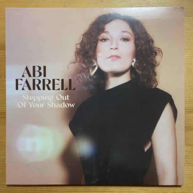 ABI FARRELL STEPPING OUT OF YOUR SHADOW / DON'T FOLLOW ME 45's 7インチ拍卖