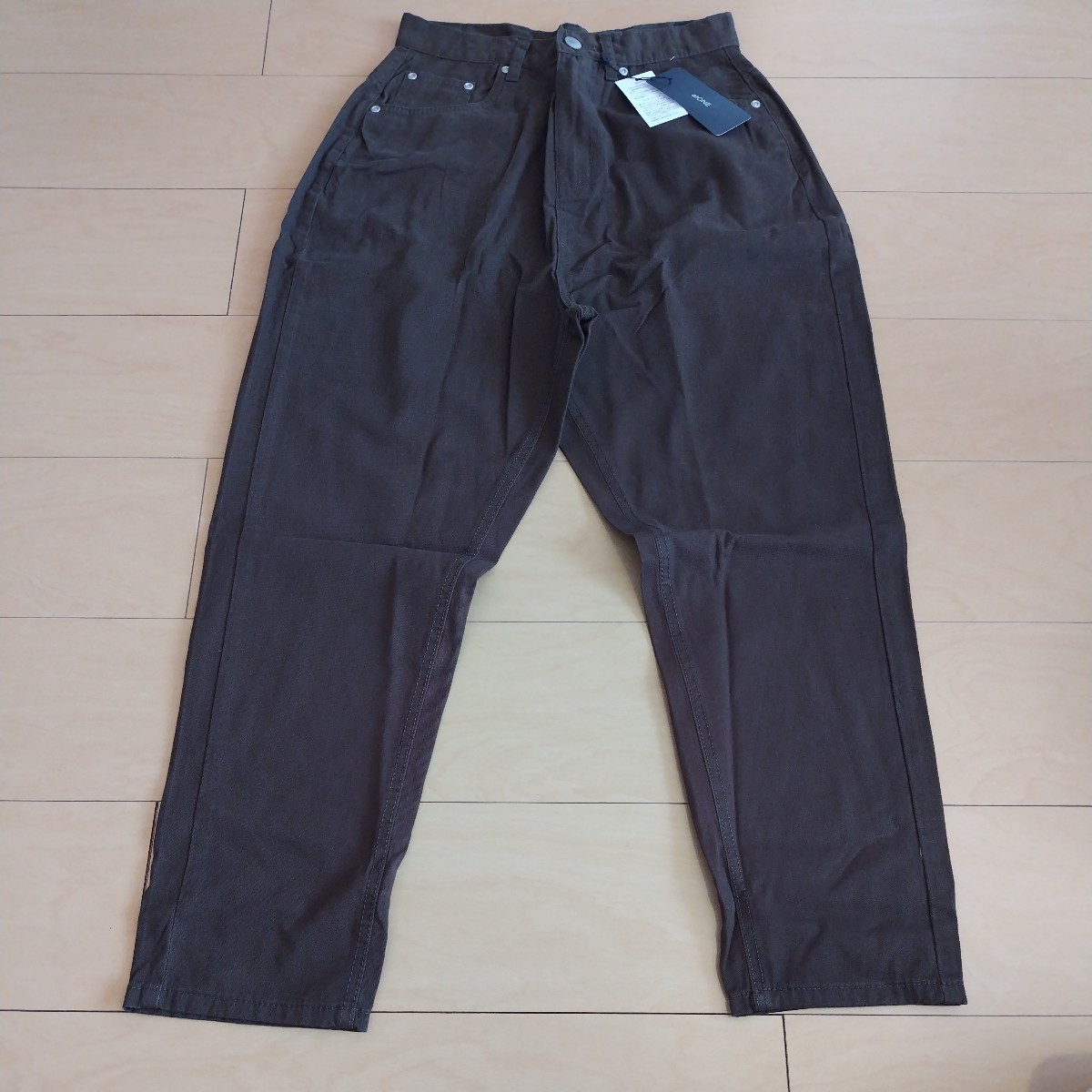 パンツ カーキ 深緑 バルーンテーパードパンツ 綿100% 春夏秋冬 オールシーズン Lサイズ 新品未使用 タグ付き at one拍卖