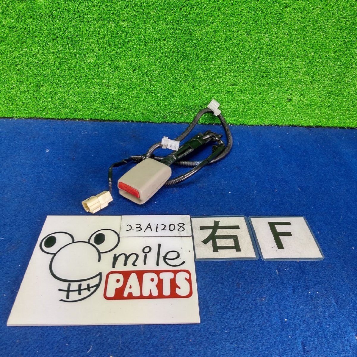 SCP90 ヴィッツ 純正 運転席シートベルトバックル 1A5-14-7/23A1208*同梱不可拍卖