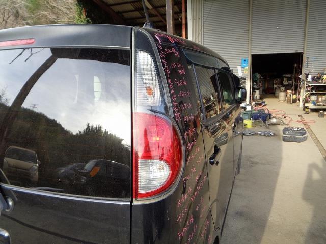 モコ DBA-MG33S 純正 右テールランプ/テールレンズ コイト 220-59233拍卖