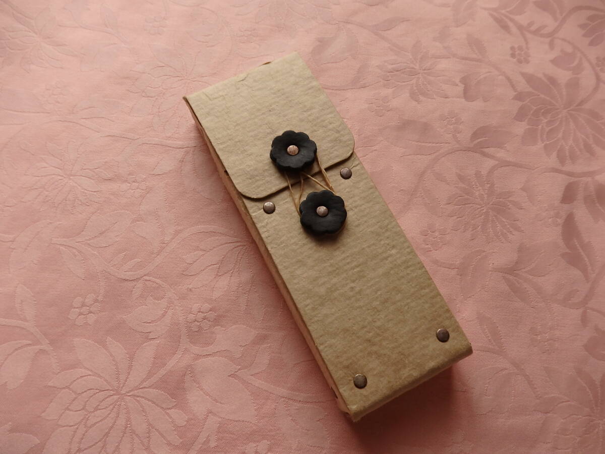 モケモケクラフトで出来たペンケース♪ 玉ひも開封式タイプ拍卖