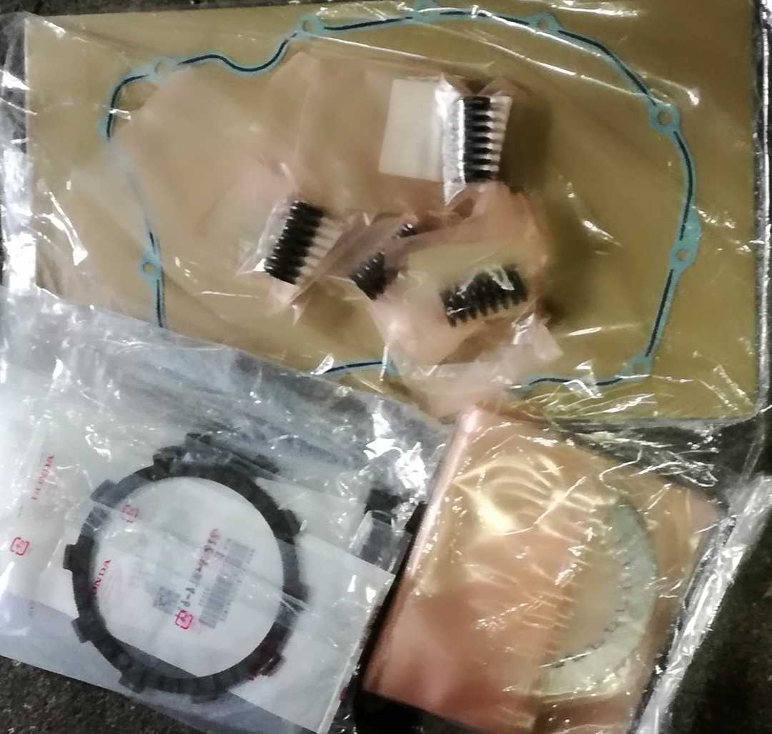 PAYPAY新品 HONDA純正 CB250T CB250N スーパーホークR 250 新品 クラッチ盤 クラツチ 交換キット 250用 ホーク250 バブ拍卖